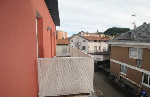 Eco Residence Varese near Hospital and University - Foto 23