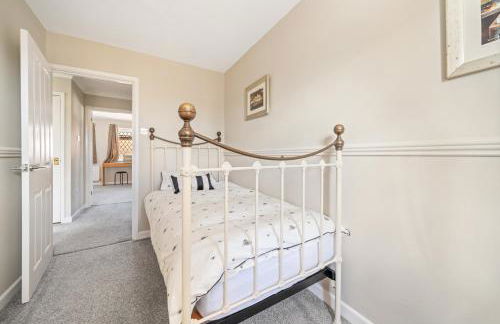 3BR Home with Hot Tub and Garden - Foto 11