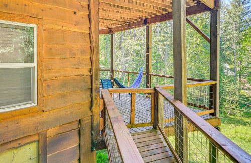 Grizzly Tower Packwood Cabin with Hot Tub! - Foto 29