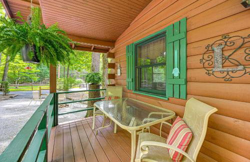 11 Mi to Dtwn Franklin Cabin with Porch! - Foto 17