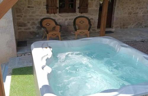 Maison de charme avec SPA en montagne Bourbonnaise - Photo 30