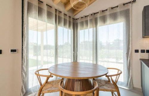 Elegant House with Private Pool - Foto 13