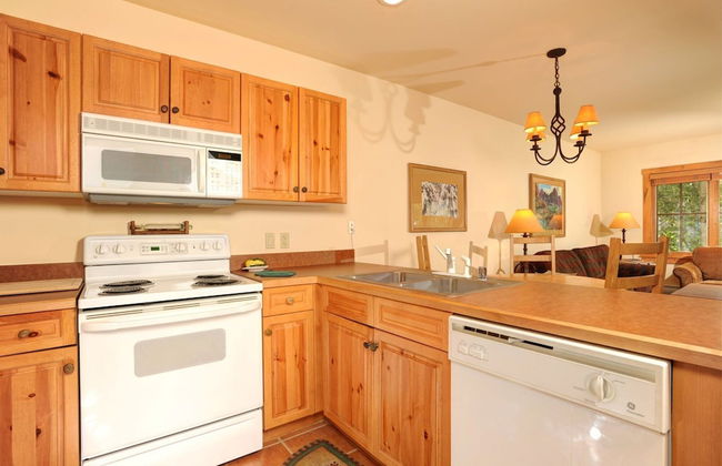 Expedition Station Condos by Vail Resorts - Photo 34