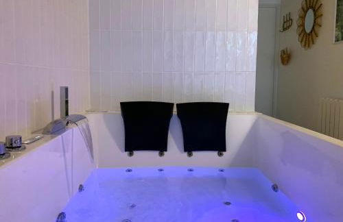 Bali Serenity Balnéo et lit rond - Foto 16