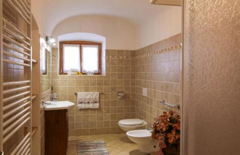 2 Bedroom Lovely Apartment In Frazione Zortea - Foto 15