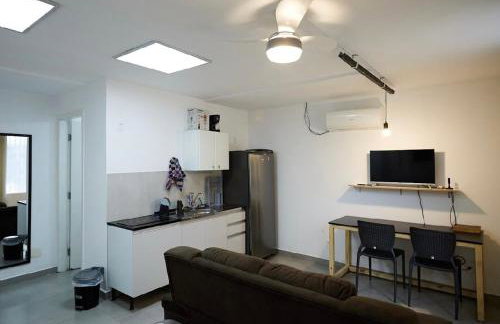 09 - ESTÚDIO COMPLETO com Ar condicionado, Cozinha, Vaga de garagem, bem localizado, próximo ao LifeCenter - Foto 17