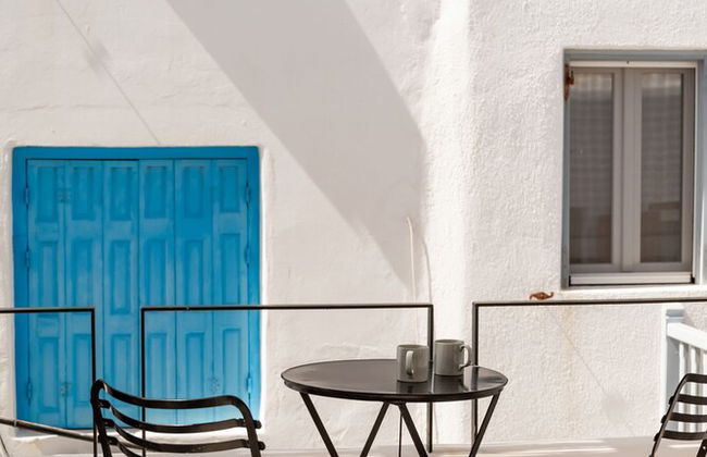 aniko suites White Alley - Photo 27