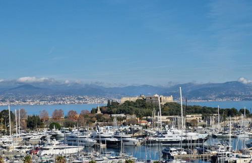 Large 3-bedroom apartment Port Vauban - Foto 47