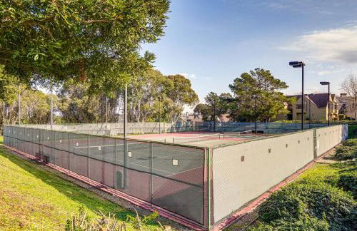 Stay and Play Bay Area Condo with Community Pool! - Foto 28