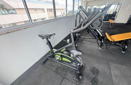 AP completo próx ao Shopping com piscina, garagem e ar - Foto 51