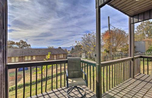 Deck and Mtn Views Fain Chalet in Kingsport - Foto 31