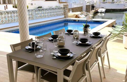 Casa Serenity au canal avec piscine et amarre - Foto 2