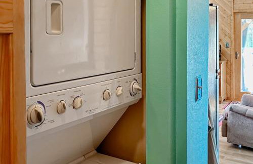 Hike, Fish and Relax Secluded Miami Retreat with Deck - Foto 14