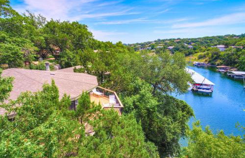 Lakefront Treehouse on Lake Travis Pool & Hot Tub - Foto 30