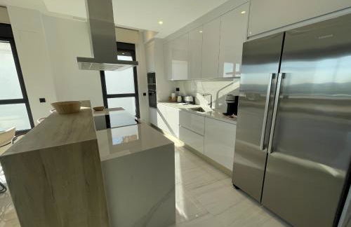 Luxury Sea View Penthouse by United Renters - Foto 26