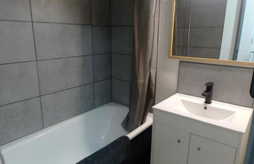 T2 proche thermes, nature - Foto 4