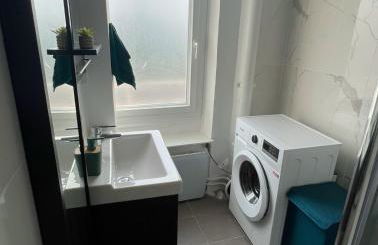 PARIS-MONTROUGE Magnifique Studio Appartement de 35m2 - très cosy pour 1 à 6 personnes refait à neuf - ENTIRE APARTMENT LUXIRIOUS AND WARM - Montrouge Paris 14ème - Proche Aéroport Orly & Parc Expositions Porte de Versailles FREE WIFI GRATUIT - Foto 29