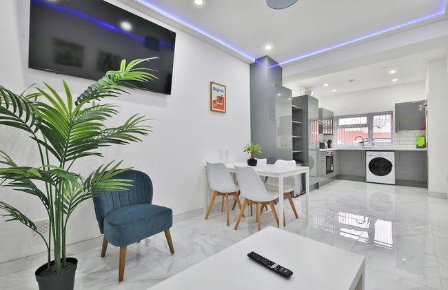 Modern 2 Bed House - Sleeps 4 - Foto 34