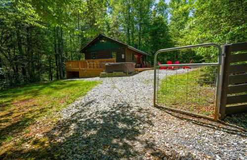 The Big Little Cabin - Hot Tub & Playground - Foto 28