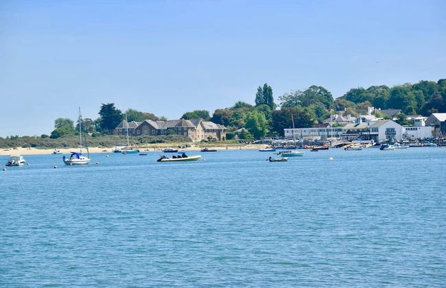 Solent Landing No 12A - Beachfront - Foto 17