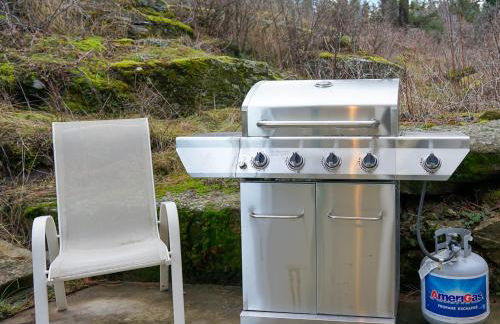 Cozy family home 2 blocks to river - Photo 18