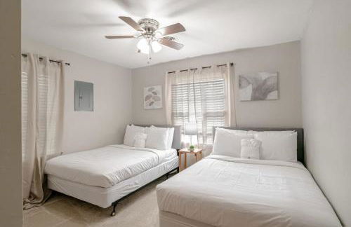 Wonderstruck on Wendover- 20 Mins to Downtown - Foto 8