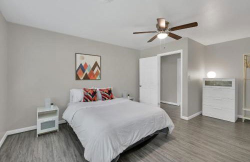 Piney Woods I Ping Pong I By SHSU I TV I Sleeps 11 - Foto 4