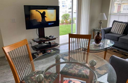 Venetian Bay Villa 4 Bedroom Townhouse - Near Disney - Foto 13