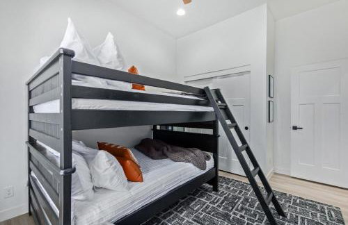 Le Cabin Noir Modern Alpine Retreat Spa BBQ - Foto 60