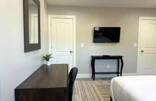 Charming 2BR Near Downtown & Attractions - Foto 20