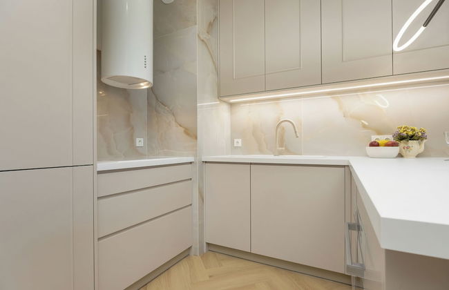 Żupnicza Apartment Warsaw by Renters - Photo 15