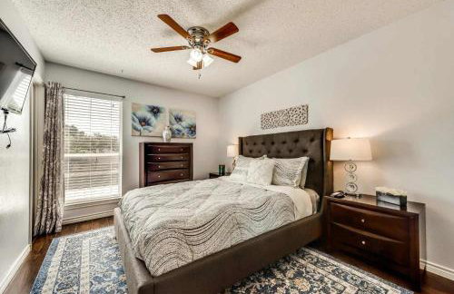 Modern Lux 2BD Pool DFW South Irving I22 - Foto 13