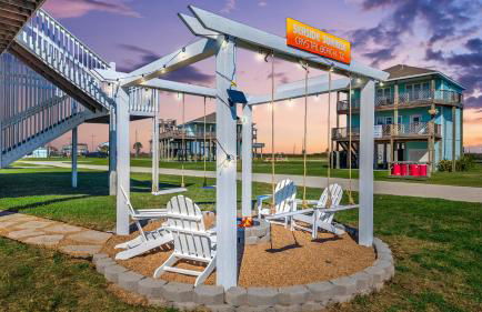 Seaside Sunrise Luxury Beachfront, Hot Tub, Firepit, Elevator - Foto 3