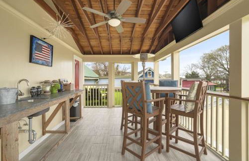 Artist Apartment - Idyllic villa steps from Town & the waterfront! - Foto 31