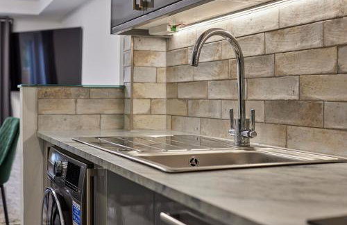 The Ashcroft Studios & Apartments with Free Parking - Foto 93