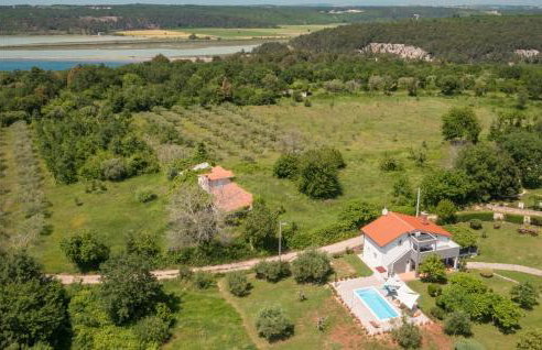 Three-Bedroom Apartment In Porec - Foto 1