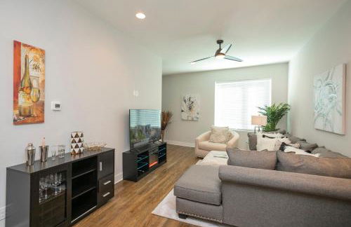 Luxury Townhome Skyline Views Mins To DT - Foto 45