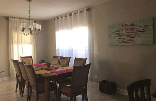 6 BRs Spacious Charming House, Great Neighborhood - Foto 6