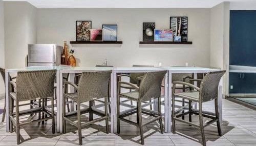 Luxury Apt W/Parking CityView|Pool| Gym|PoolTable - Foto 5