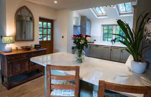 The little Hotel-luxury home with 8 seater spa - Foto 8