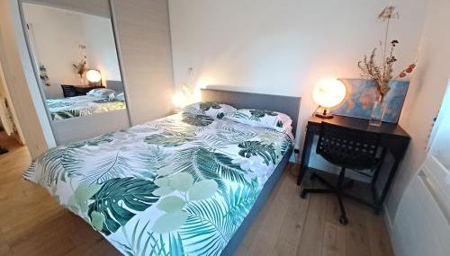 2 beds, modern building, with mobile AC, Paris Expo, 7' metro 2 steps to Paris - Foto 5, wardrobe