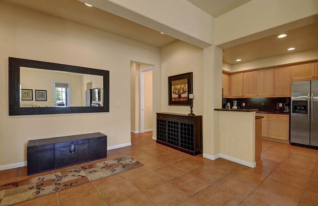 Barefoot Villa Mountain Views & Luxury Spa Access - Foto 11