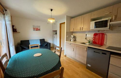 Charmant appartement 2 pièces proche ski, animaux admis, parking - FR-1-692-35 - Foto 2