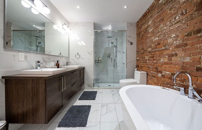 Stunning Old Montreal Penthouse - Foto 24