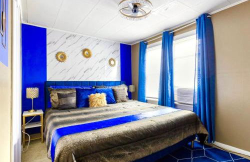 The Sapphire Haven - Your Old Brooklyn Oasis Awaits Families, Couples, Business Travelers Near Downtown With Parking, 300 MB WiFi & Self Check-In - Foto 57
