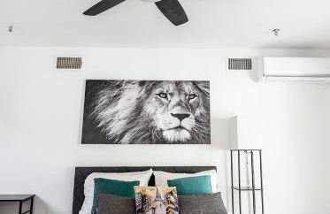 Modern 3BR Townhouse with Private Rooftop & Parking Minutes to NYC - Foto 22