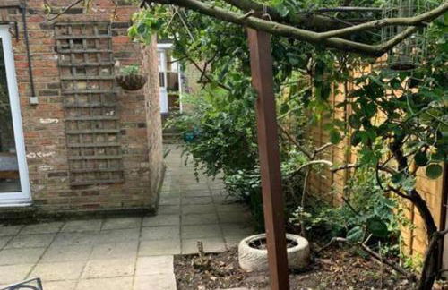 Charming 2 Bedroom Home 3 mins from Arsenal Station - Foto 3