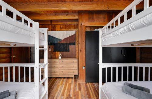 Lakeside Haven with Jacuzzi and Games - Foto 31