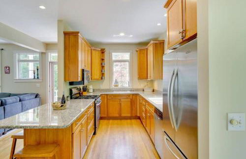 Beautiful Stay in Downtown Freeport - Foto 3