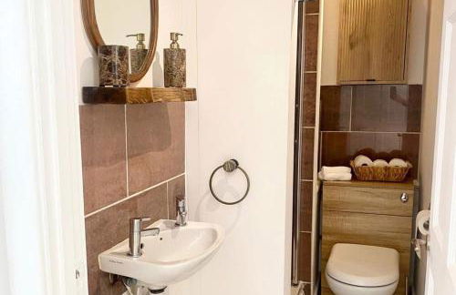 Central Tenby 3 Bed Apt Sleeps 6 to 8 Dog Friendly - Foto 15